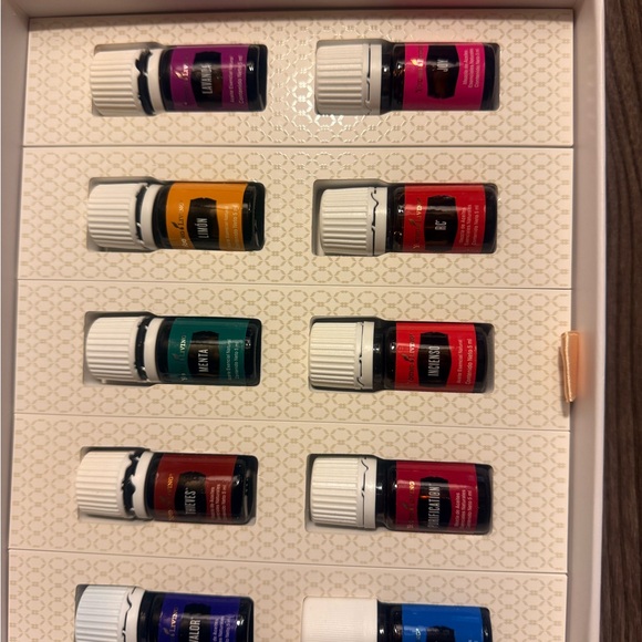 Young Living Gold and Cream Essential Oils Packaging - Picture 3 of 3